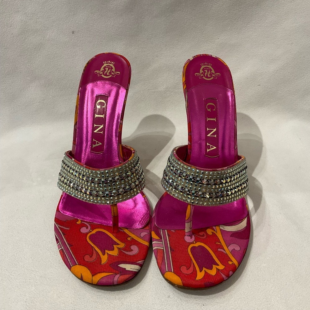 GINA MULES - Picture 2 of 6